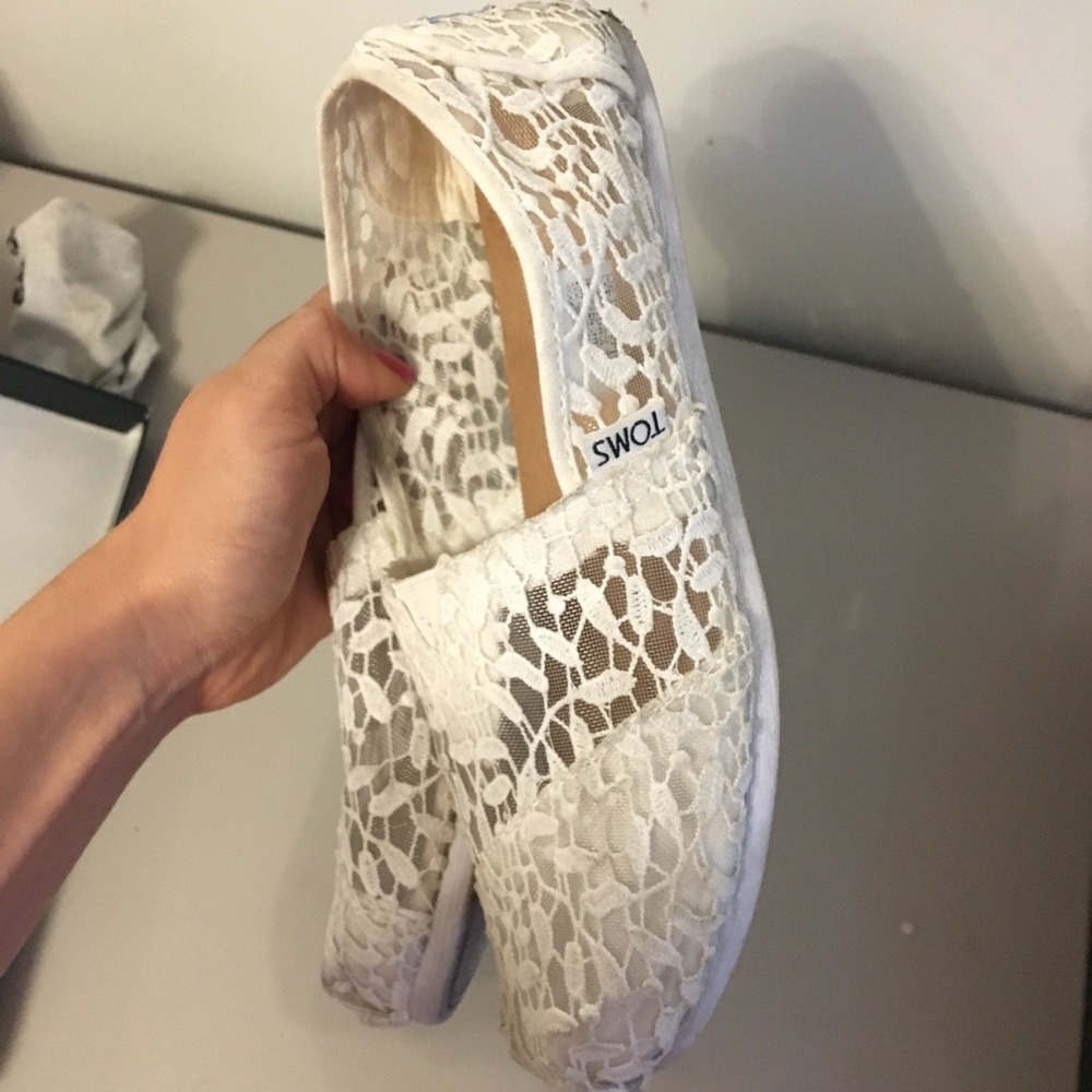 Toms shoes